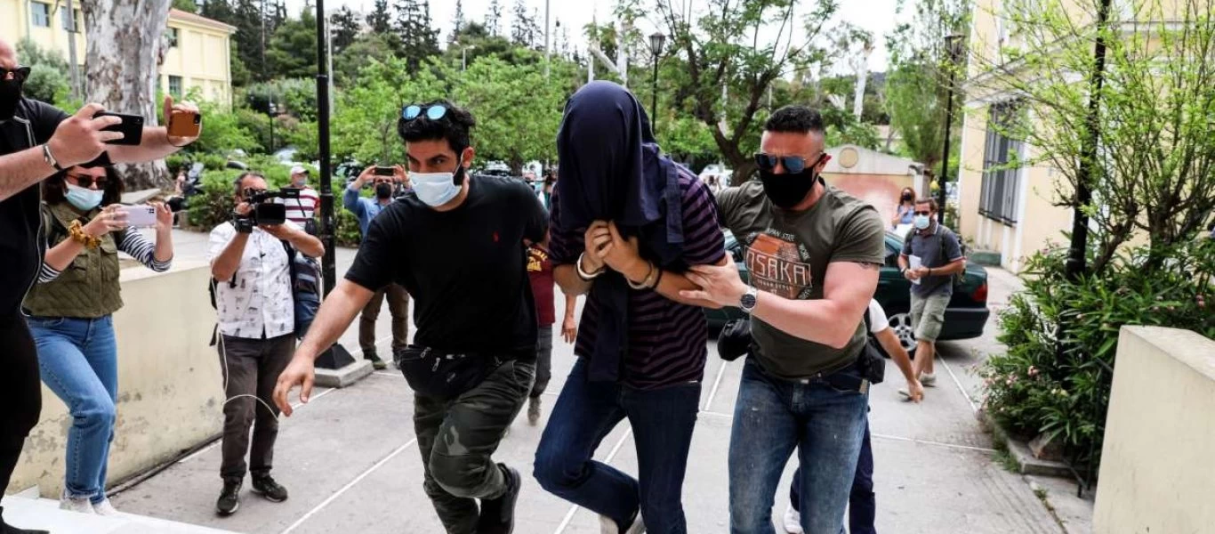 Νέα Σμύρνη: Συγκλονίζει η μήνυση 22χρονης - «Πάλεψα μαζί του - Προσπάθησε να μου σκίσει τα ρούχα»